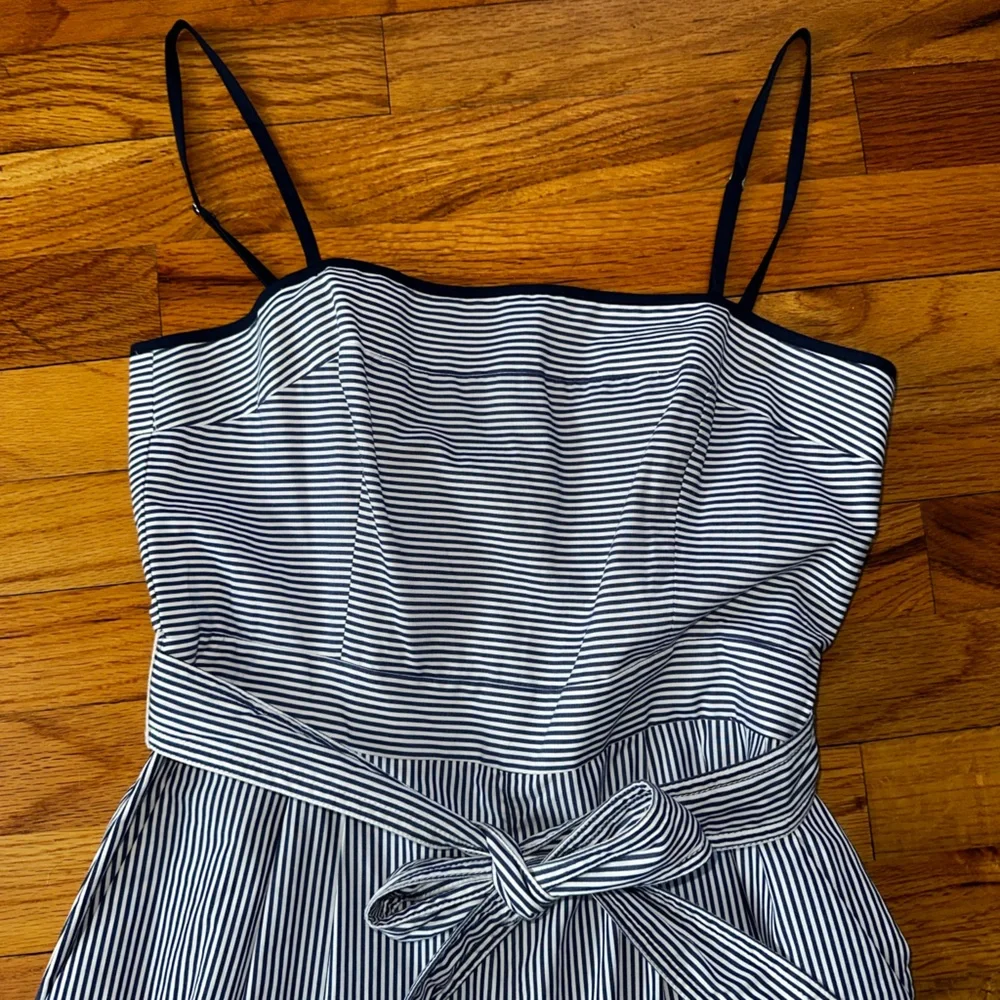 J.‎ CREW Striped Cotton Cropped Jumpsuit Tie Waist Belted Navy Blue White size 2